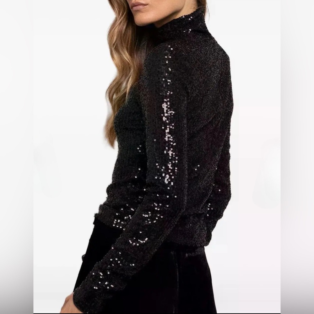 Cara Cara Piper Sequin Turtleneck Top, Medium